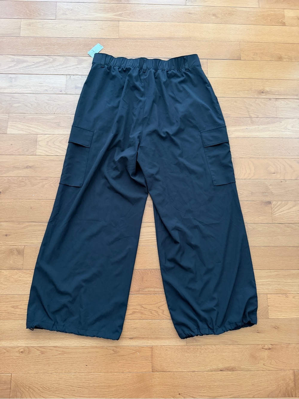 NWT Gap Runaround Joggers Black Pants Size L GapFit - Picture 4 of 14